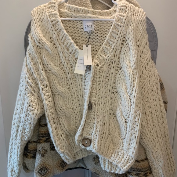 Raga Alaska Cable Cardigan Sweater - Picture 7 of 7